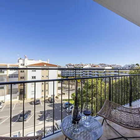 White Pearl By Seewest * Lagos