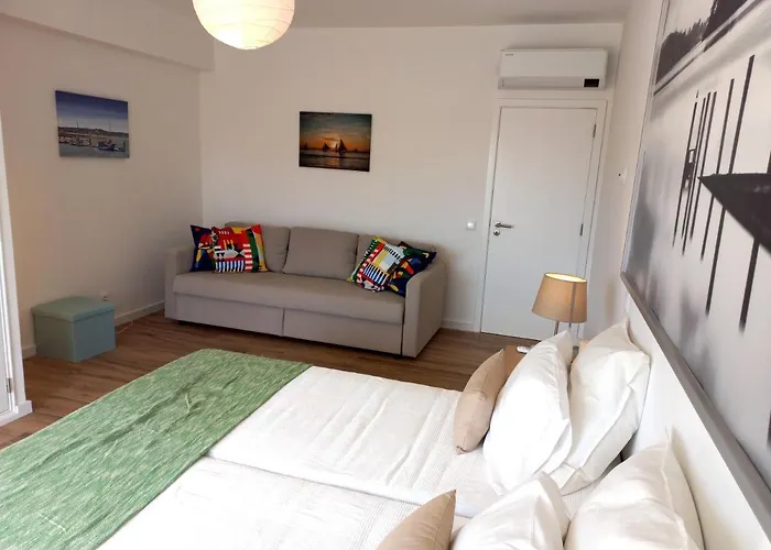 White Pearl By Seewest ラゴス